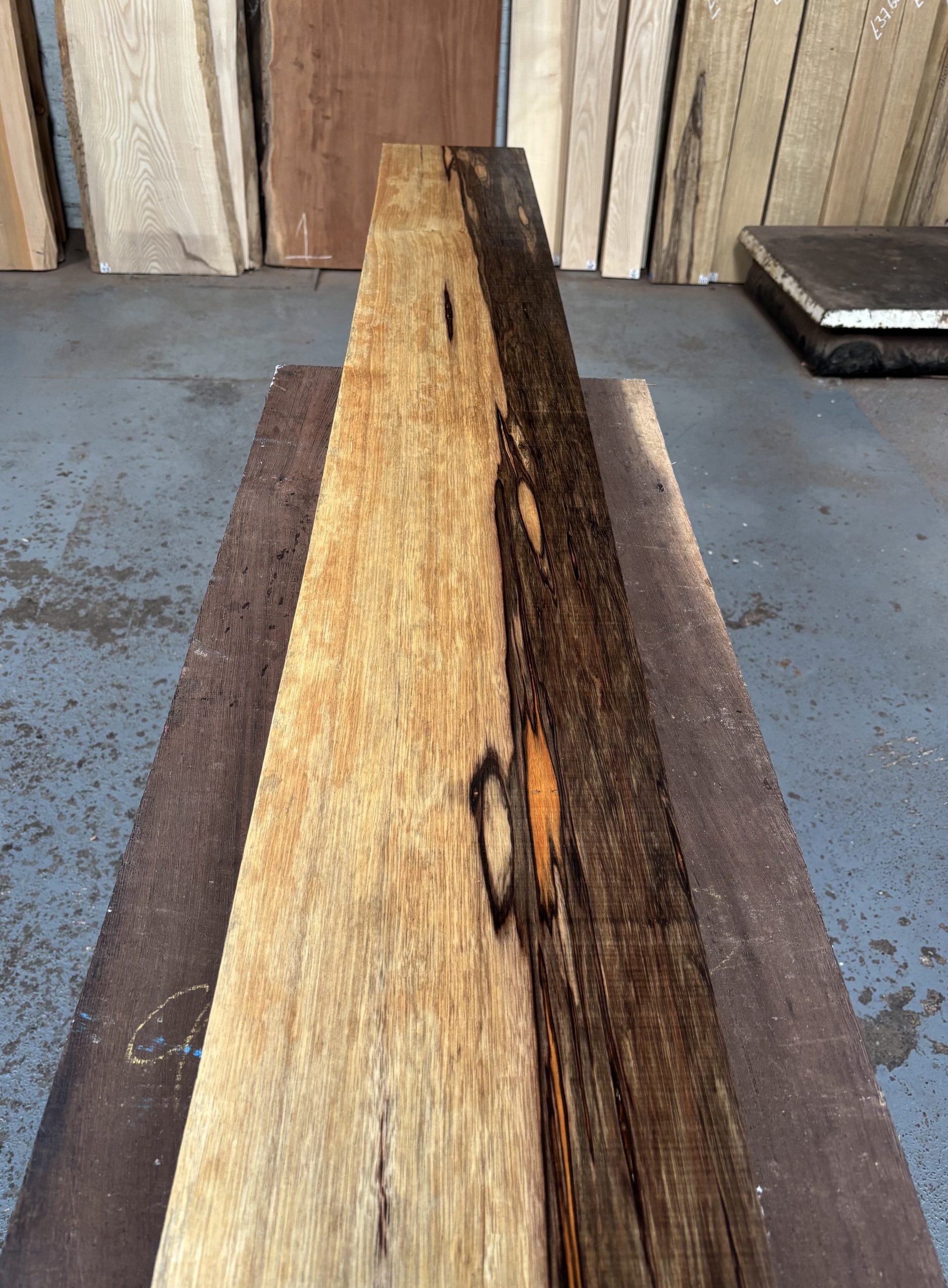 Black Limba / Korina 2275x245x46 mm