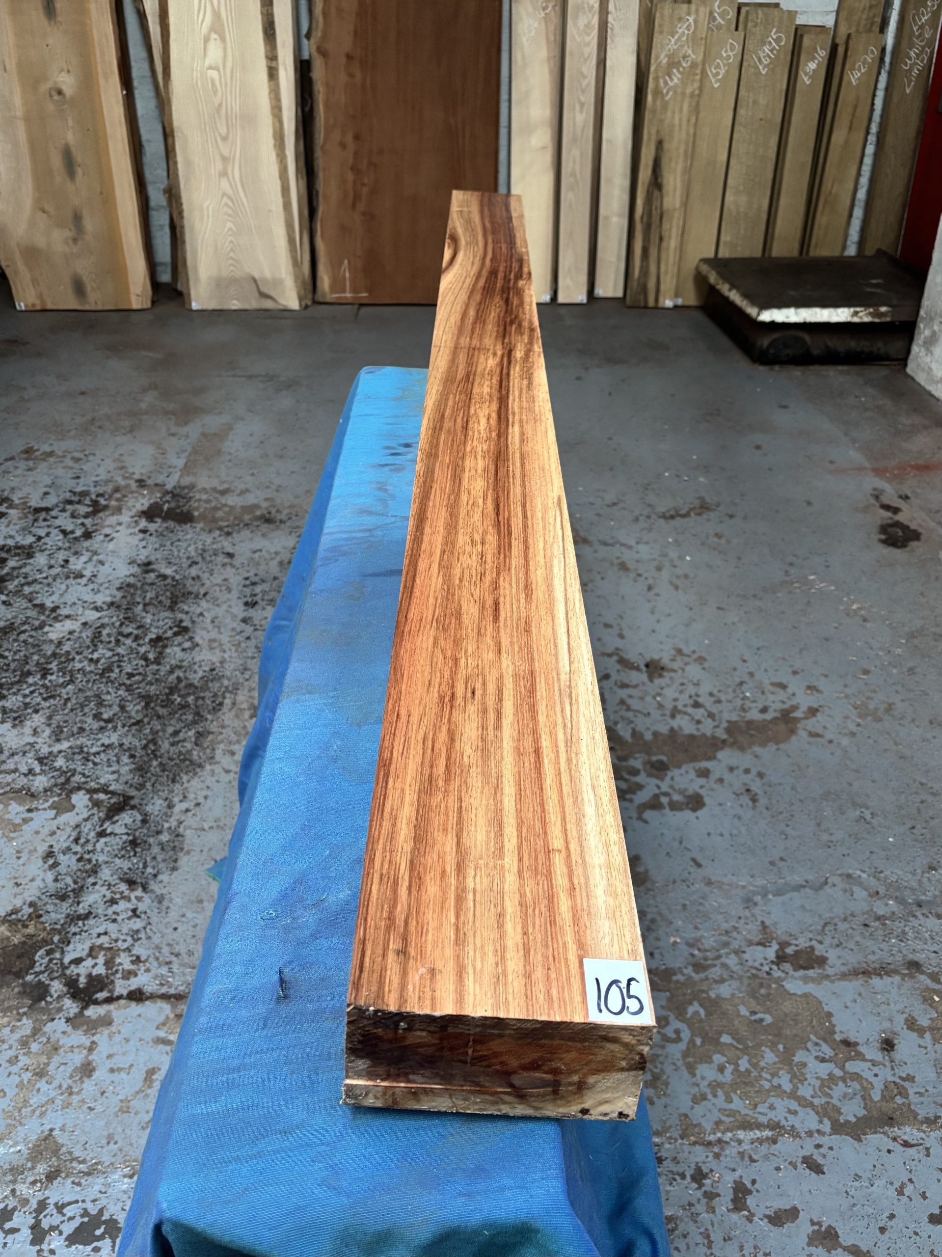Tasmanian Blackwood 2055x145x77 mm