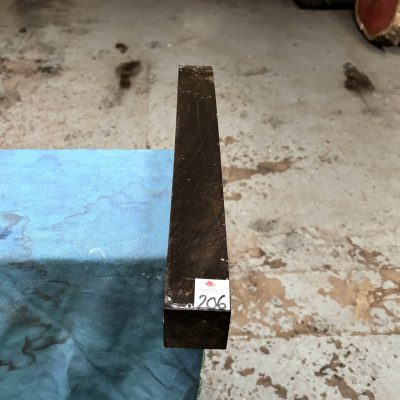 Chacate Preto 2x2x18 inches