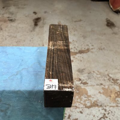 Chacate Preto 2.5x2.5x12 inches