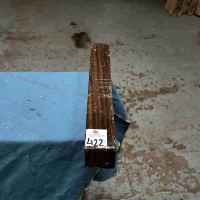 Chacate Preto 1.5x1.5x12 inches