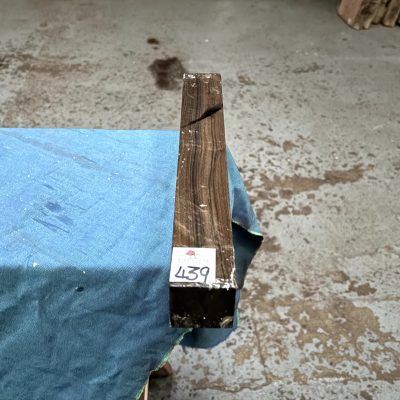 Chacate Preto 1.5x1.5x12 inches