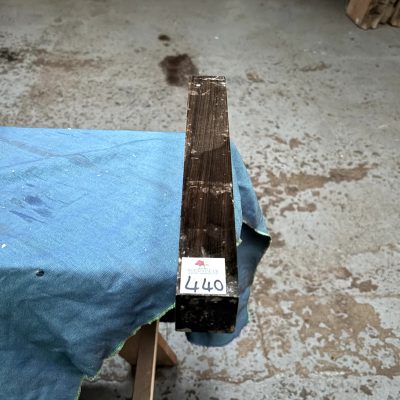 Chacate Preto 1.5x1.5x12 inches