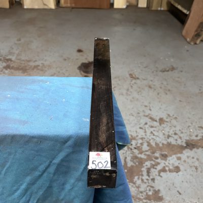 Chacate Preto 1.5x1.5x18 inches