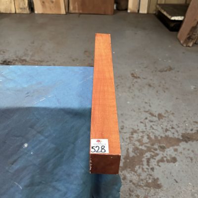 Pearwood (Figured Swiss) 52x52x525 mm