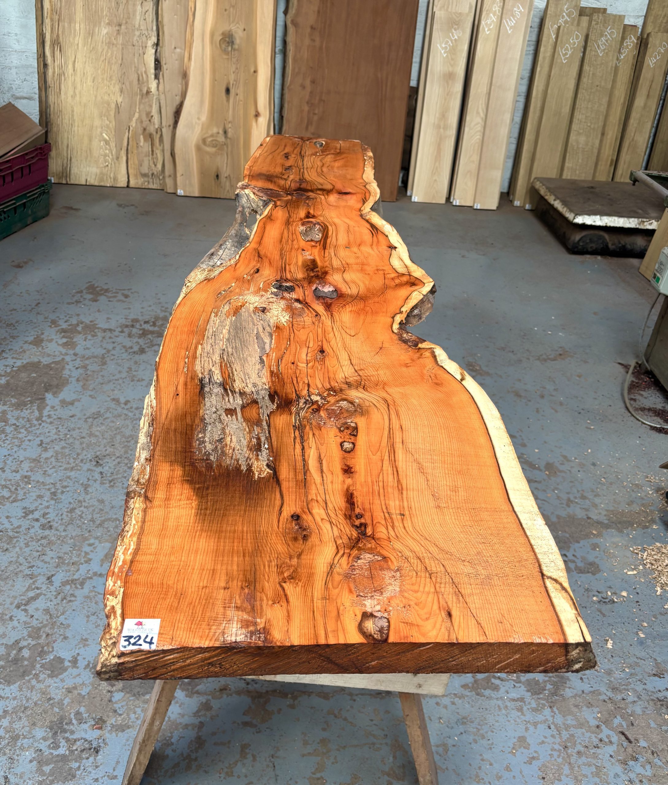 Yew 1925x340-460x40 mm