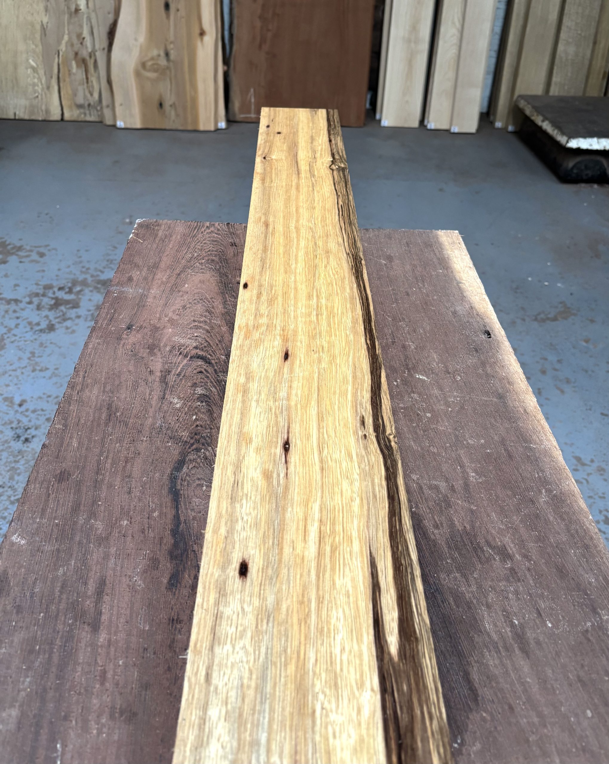 Black Limba / Korina 1125x128x52 mm