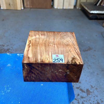 Mediterranean Olivewood 6x6x3 inches