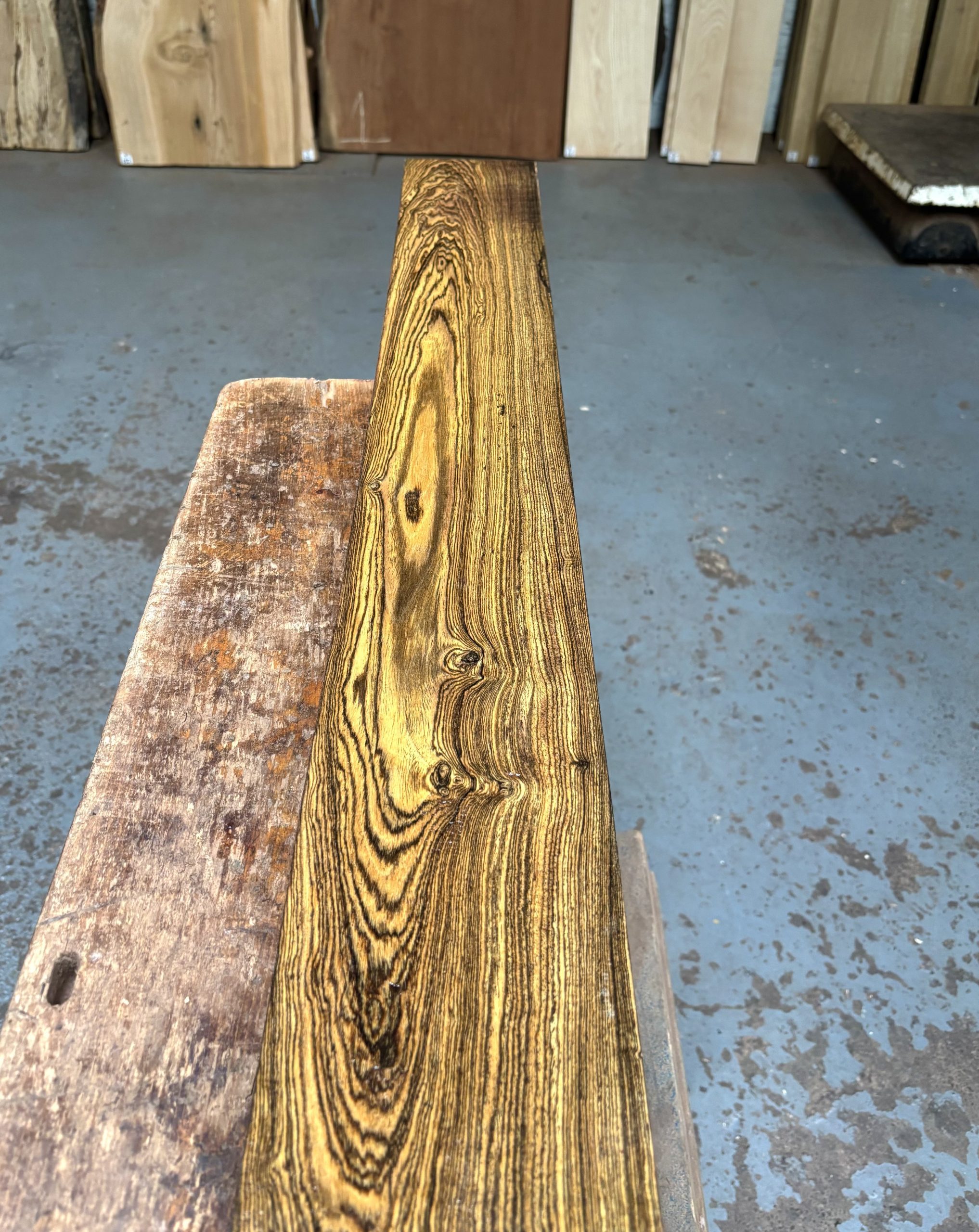 Bocote 1035x125x23 mm