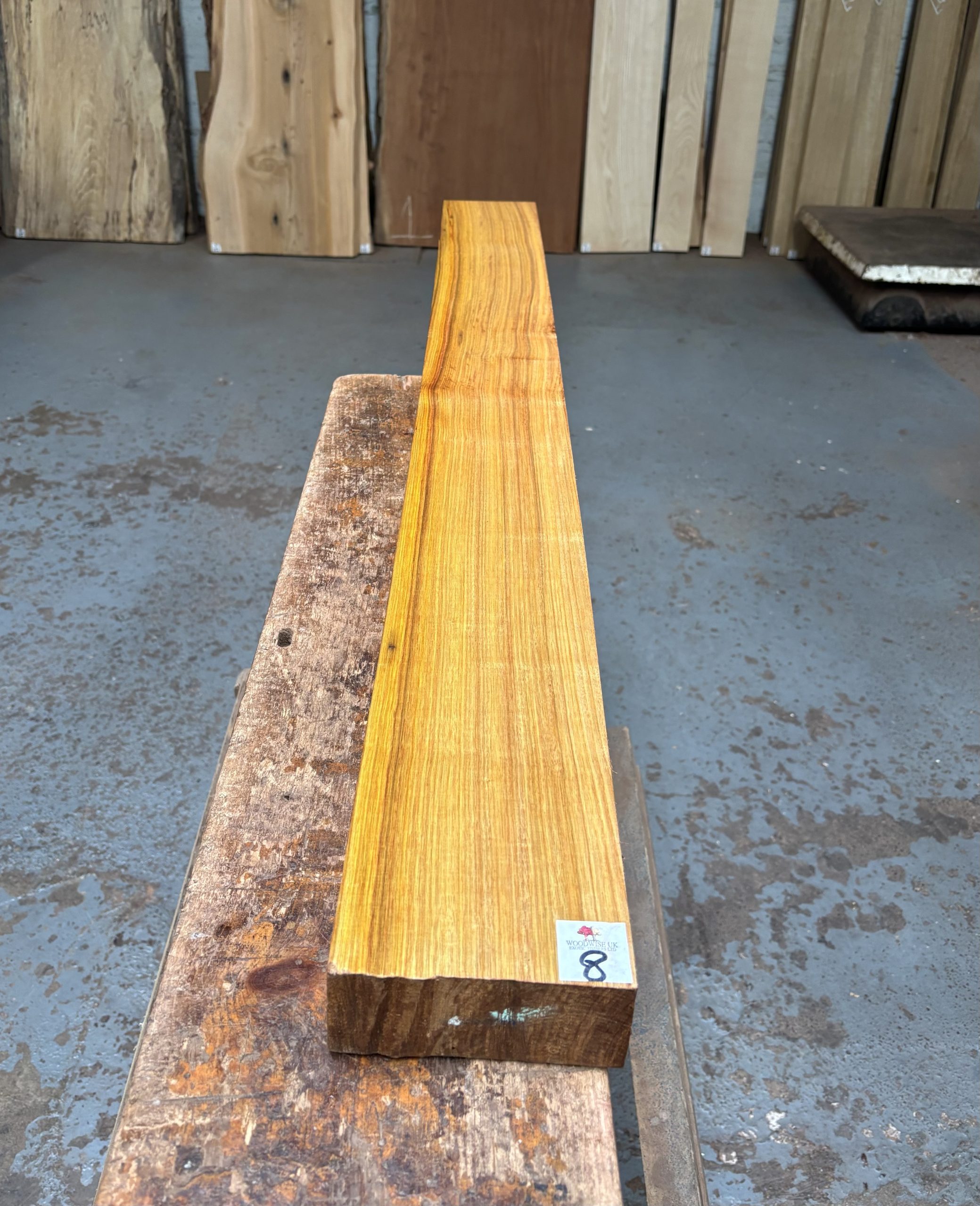 Canarywood 1255x128x50 mm