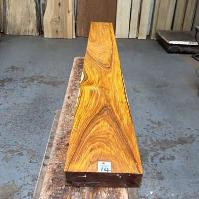 Canarywood 1545x180x50 mm
