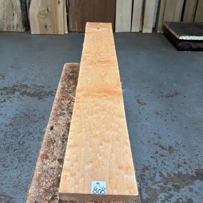 Quilted Maple 1255x160x23 mm