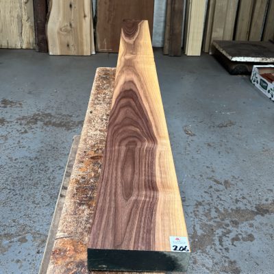 American Walnut 1855x165x51 mm