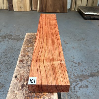 Ebiara 915x160x43 mm