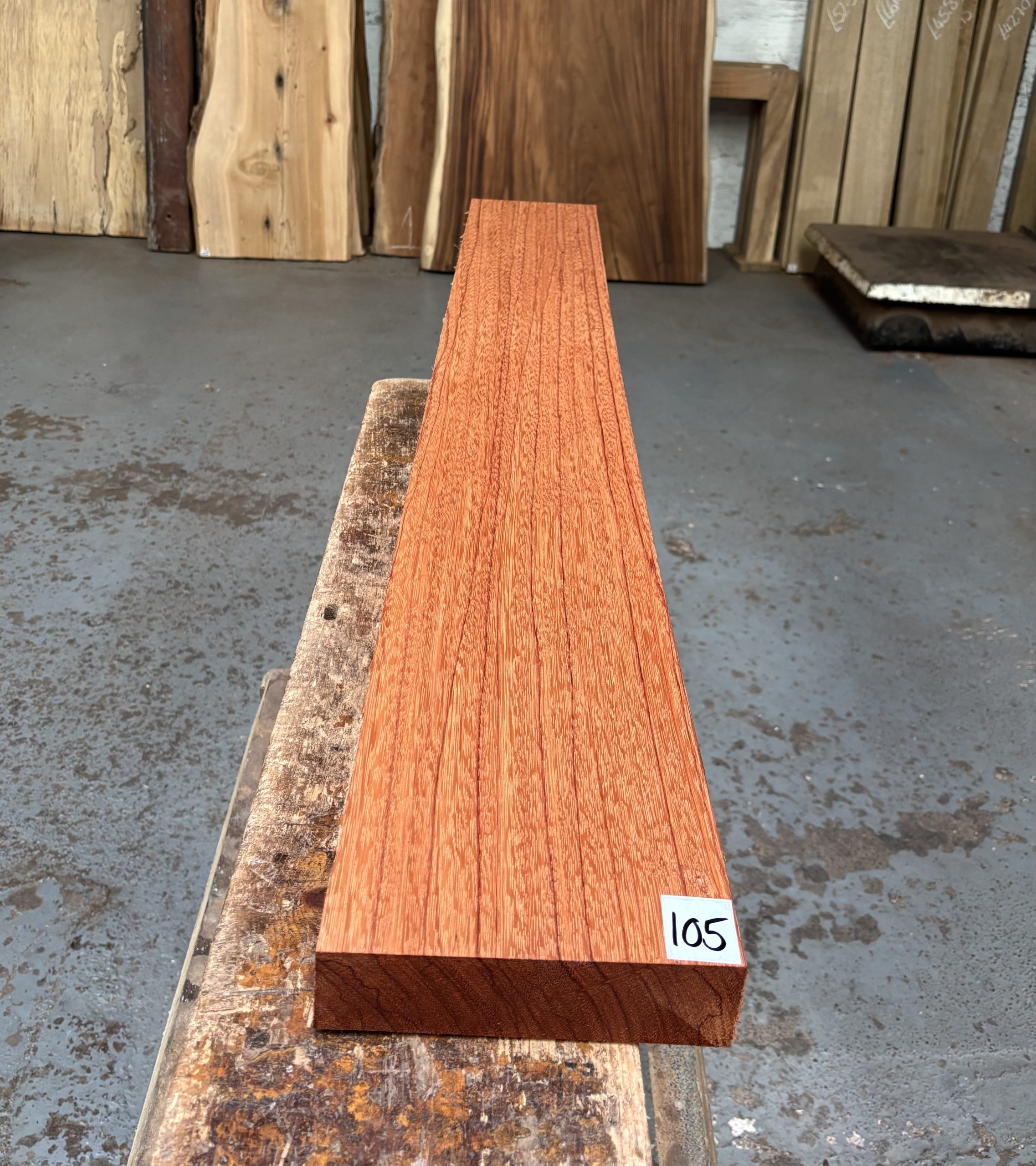 Ebiara 1375x180x50 mm