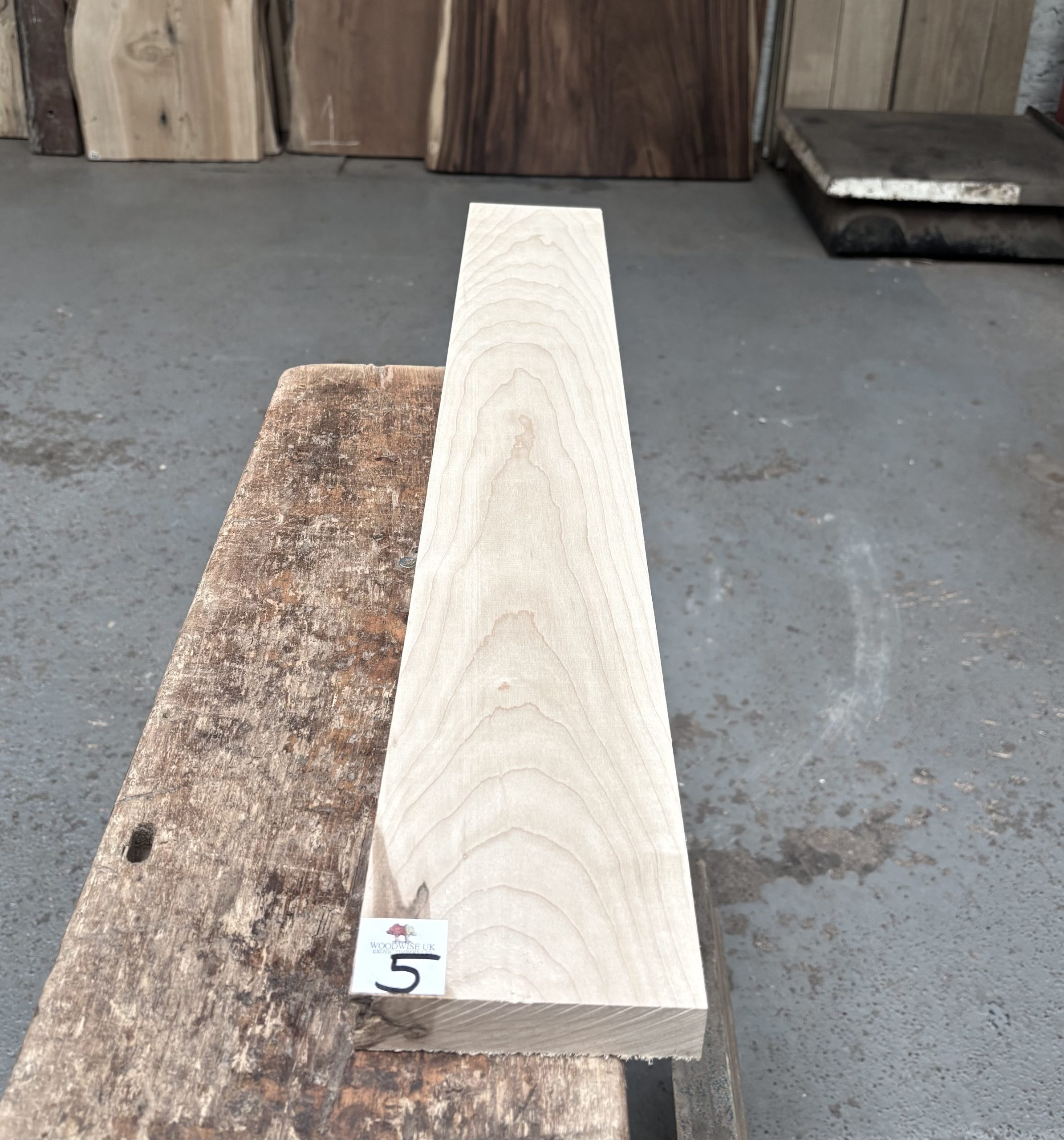 Maple 820x115x25 mm