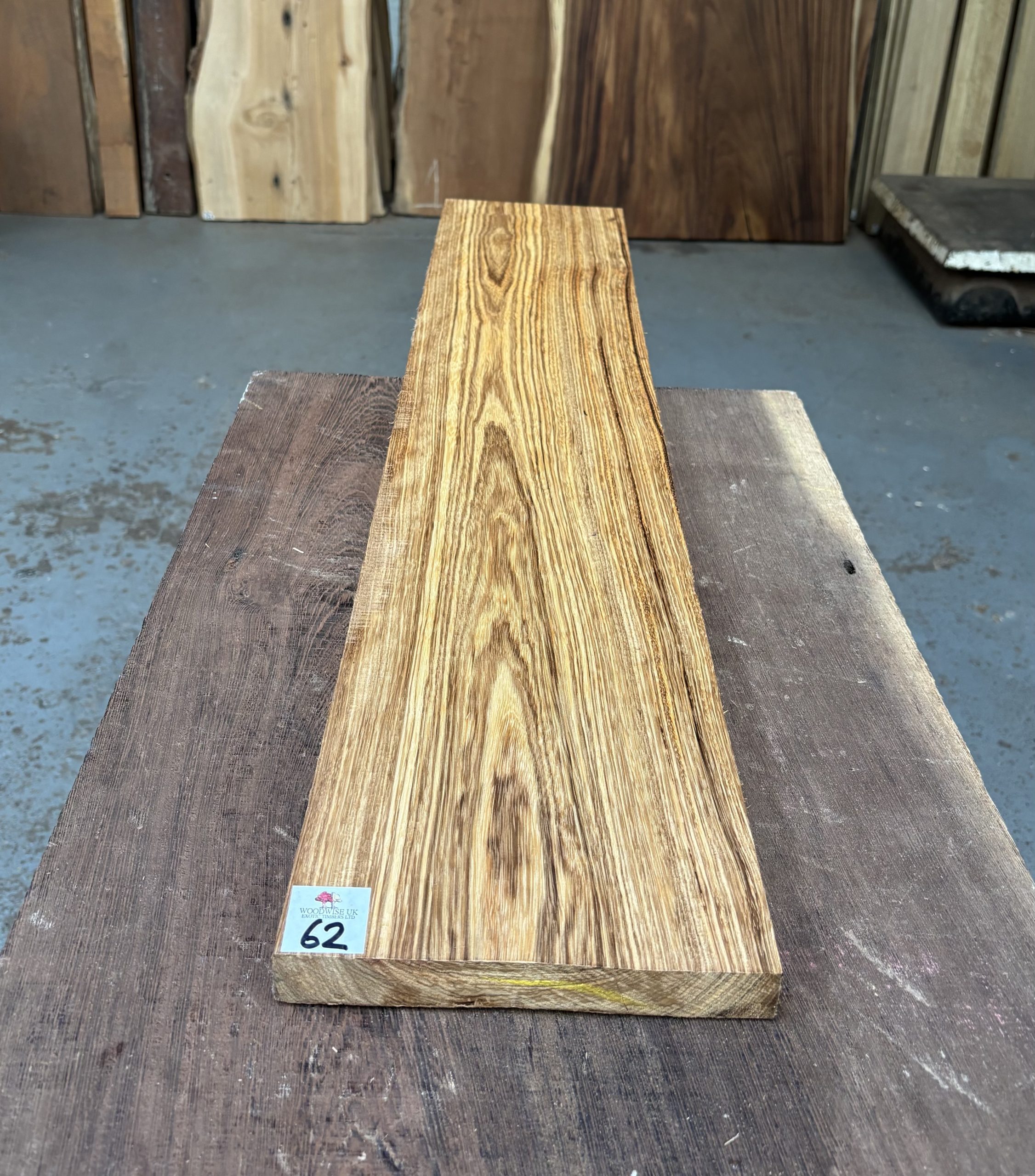 Beli 915x180x23 mm