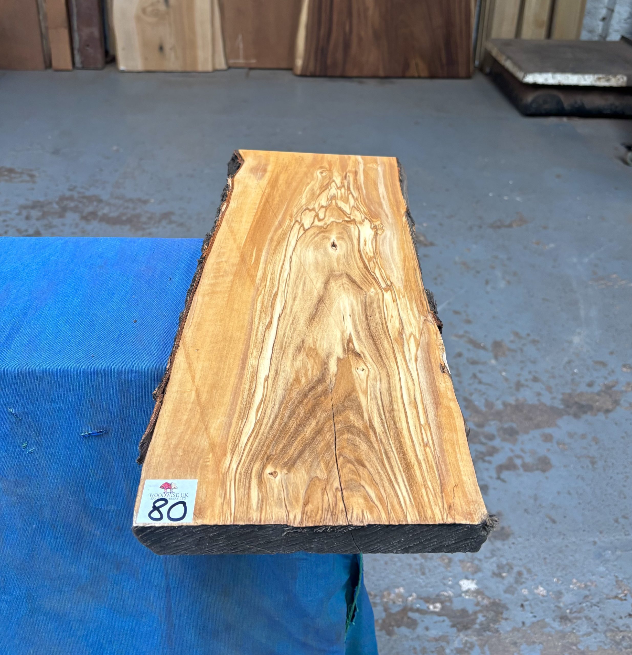 Mediterranean Olivewood Board 525x200x23 mm