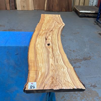 Mediterranean Olivewood Board 910x190-220x23 mm