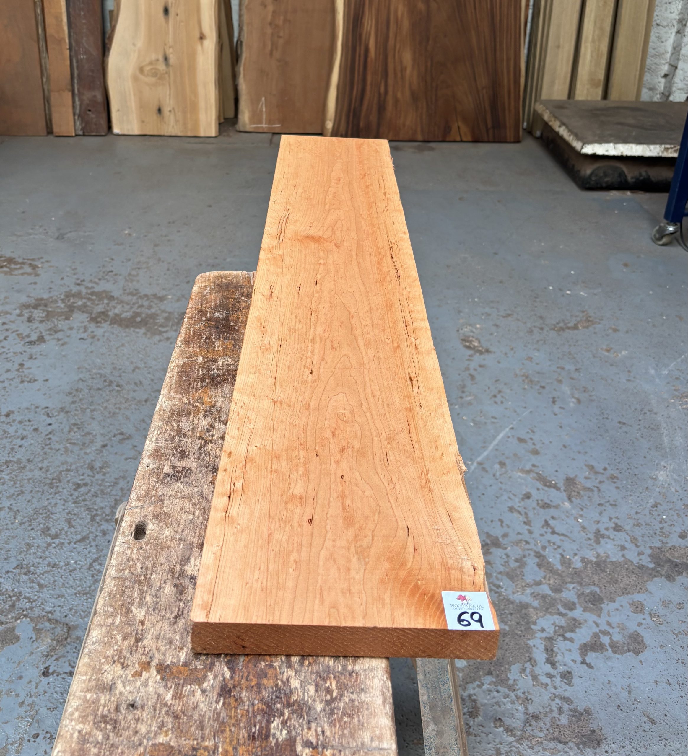 American Cherry 1065x195x27 mm