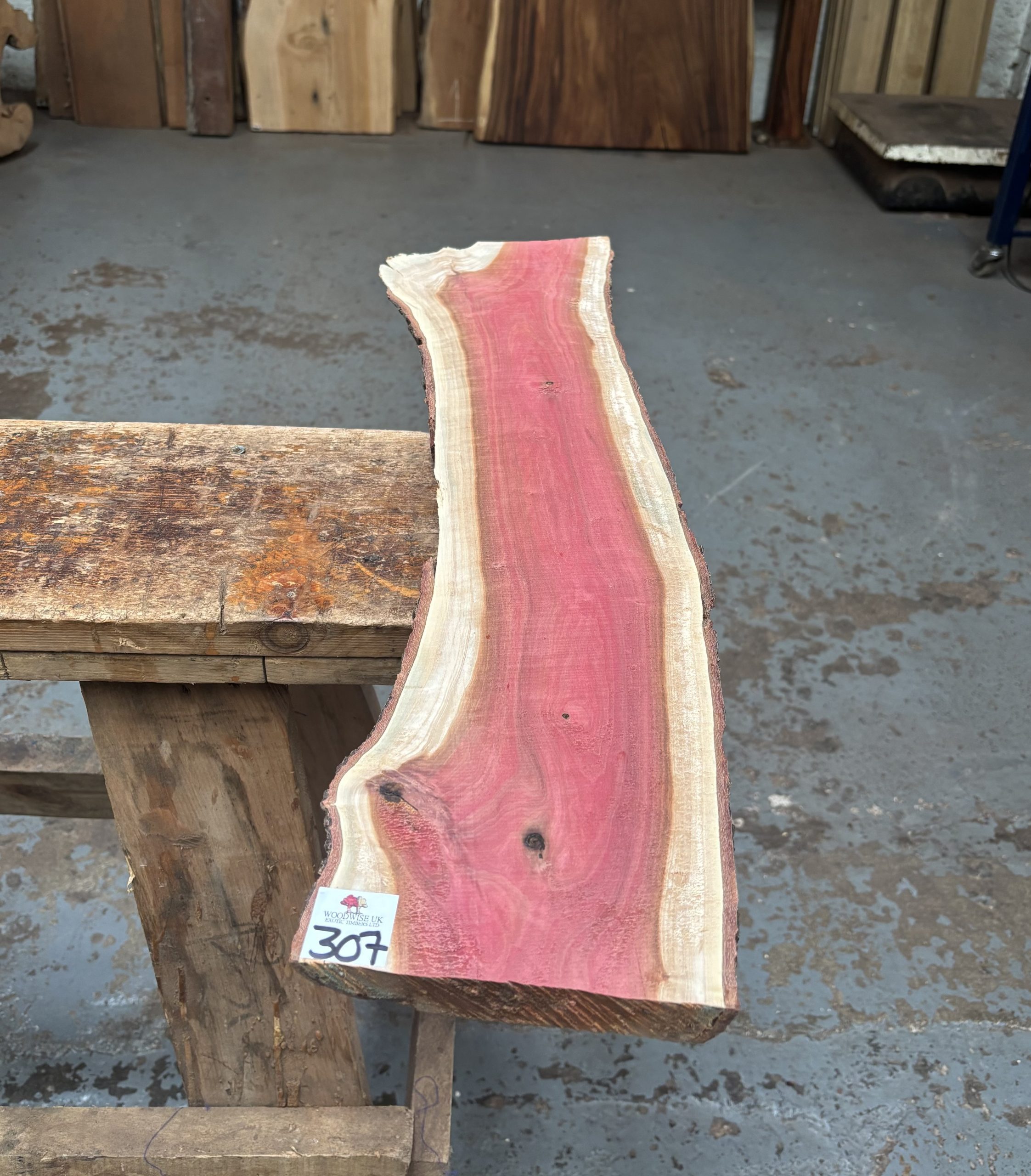 Pink Ivory 715x140-180x25 mm