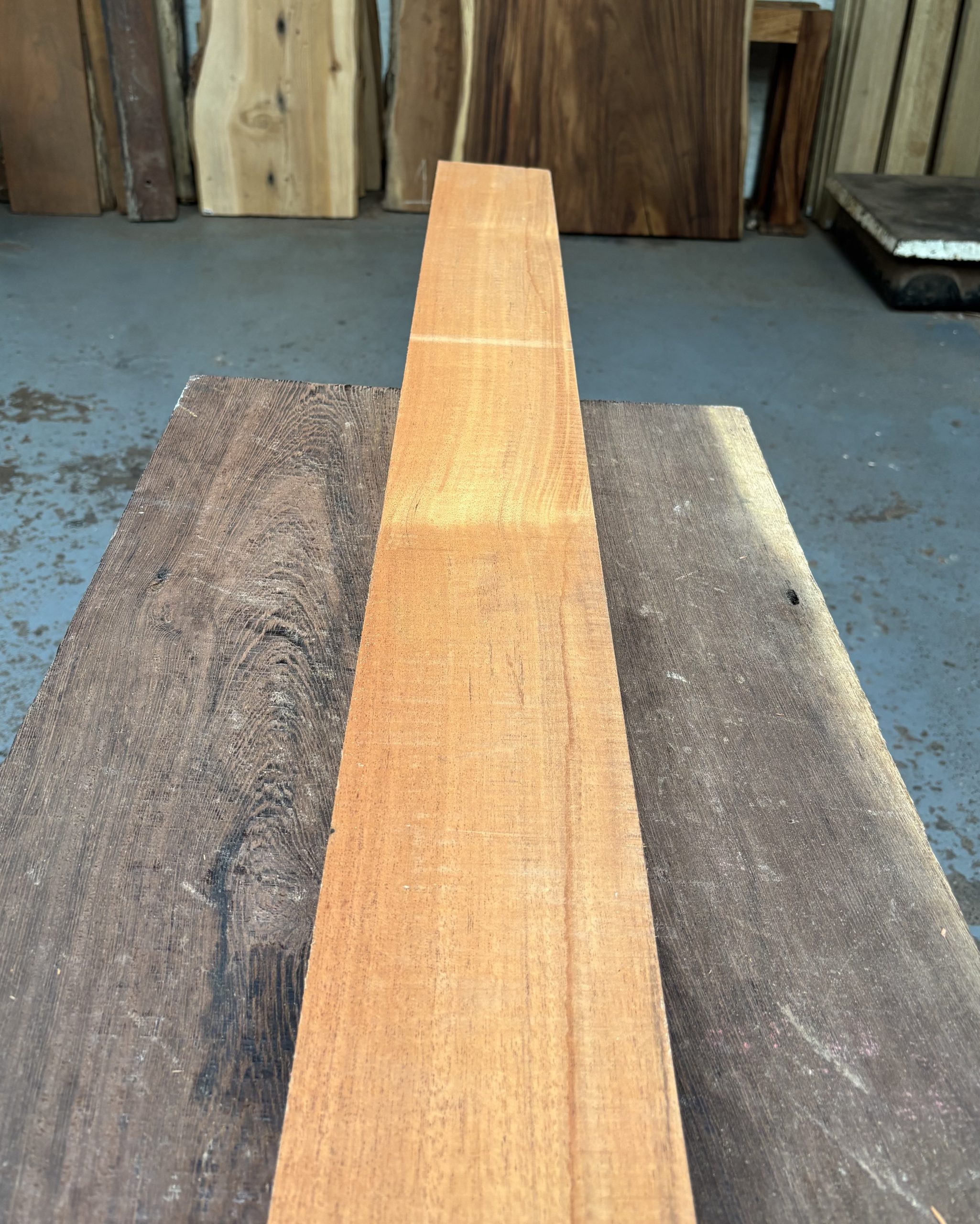 African Mahogany (Khaya) 1220x125x28 mm