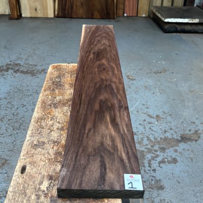 American Walnut 885x145x24 mm