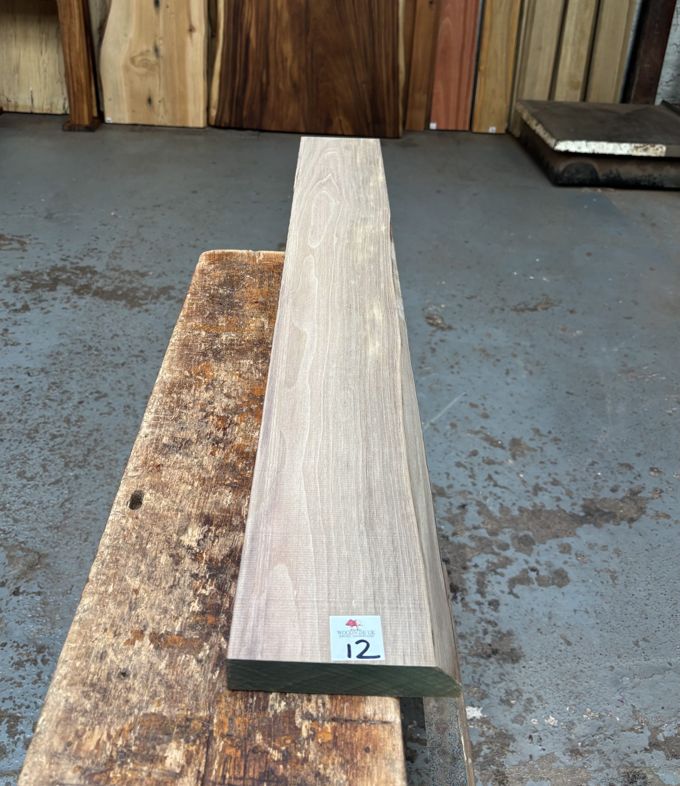 American Walnut 1005x130x27 mm