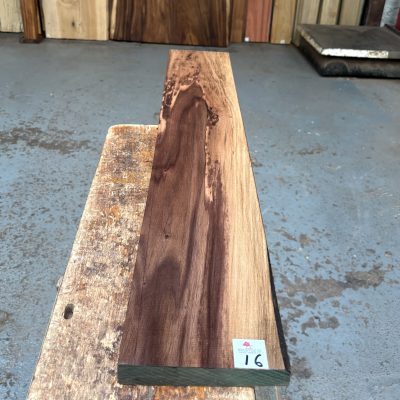 American Walnut 925x150x24 mm