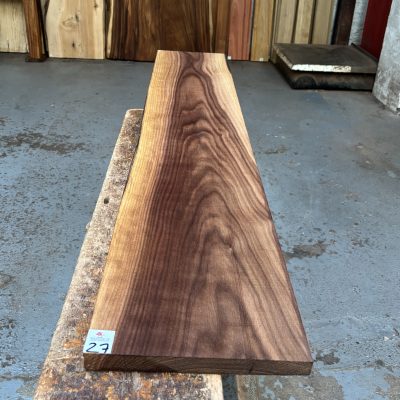 American Walnut 1305x255x24 mm