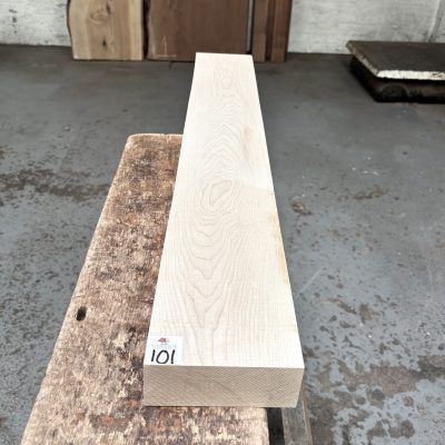 Maple 910x130x49 mm