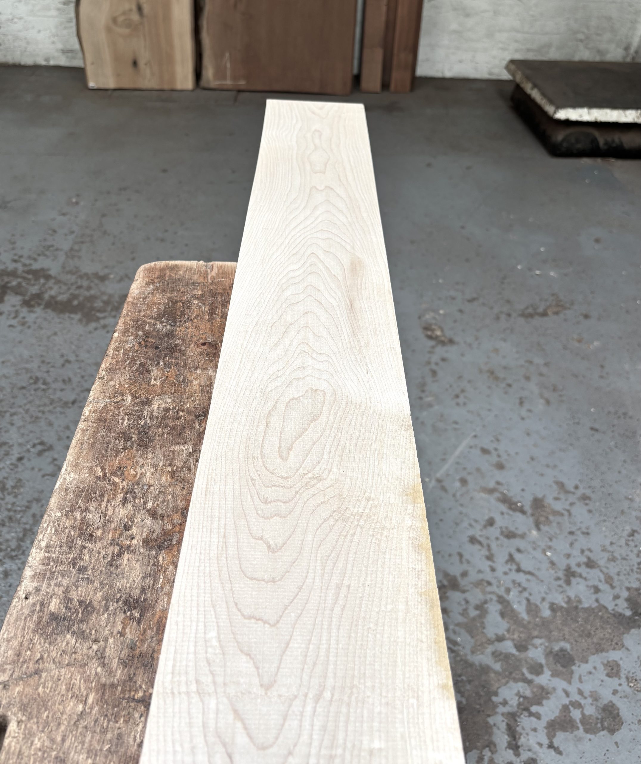 Maple 910x130x49 mm