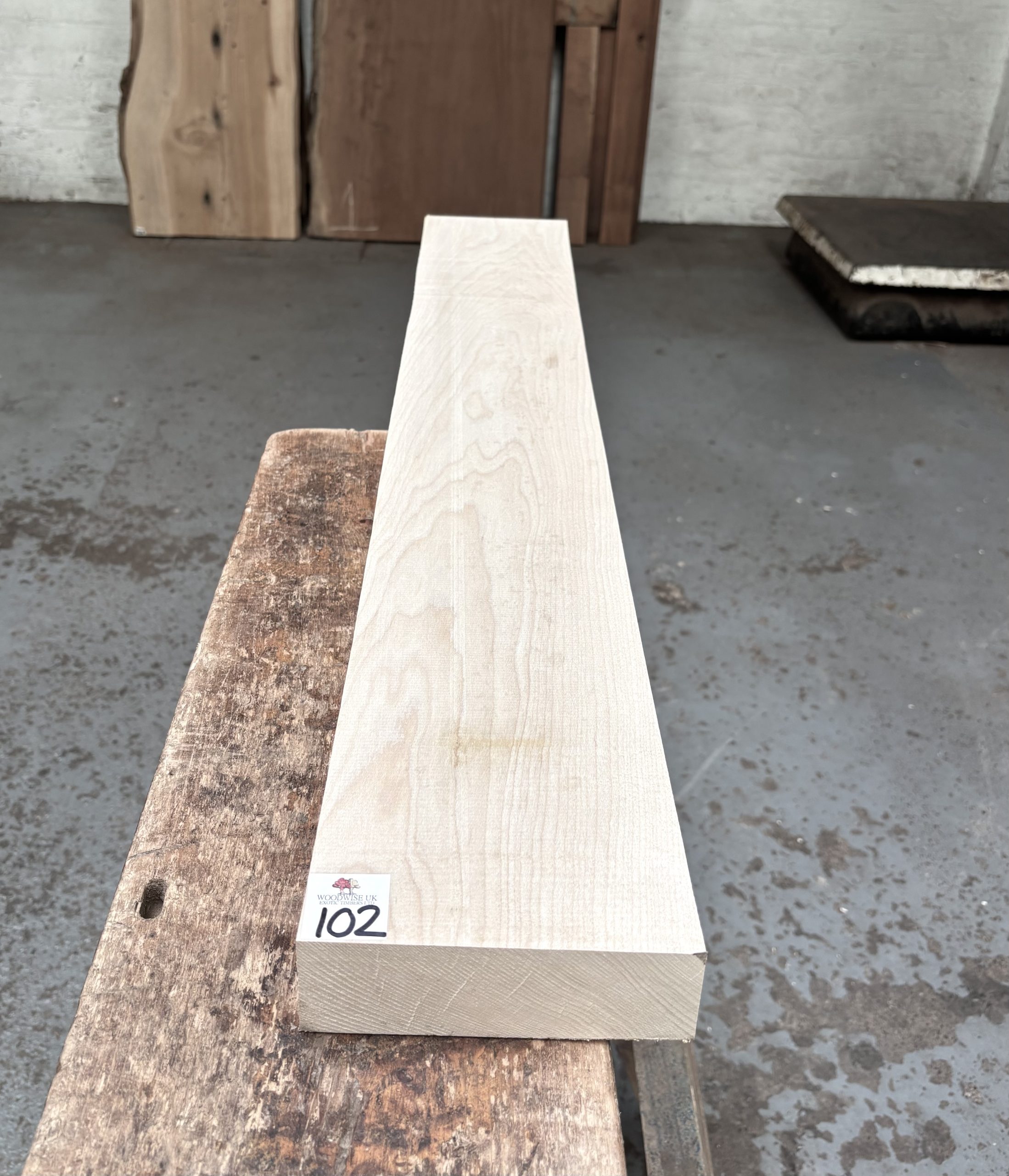 Maple 930x140x49 mm