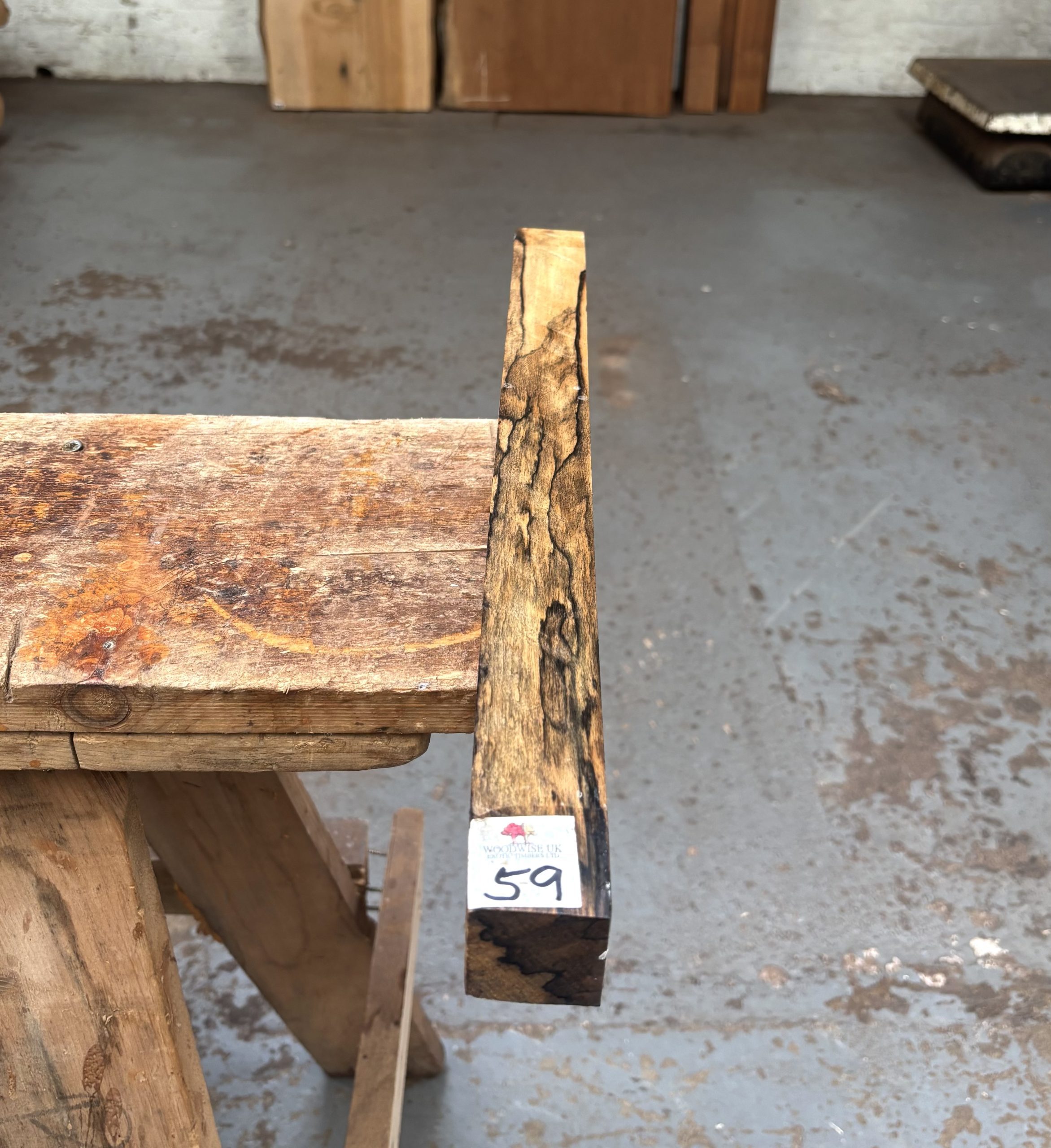 Pale Moon Ebony 37x37x470 mm