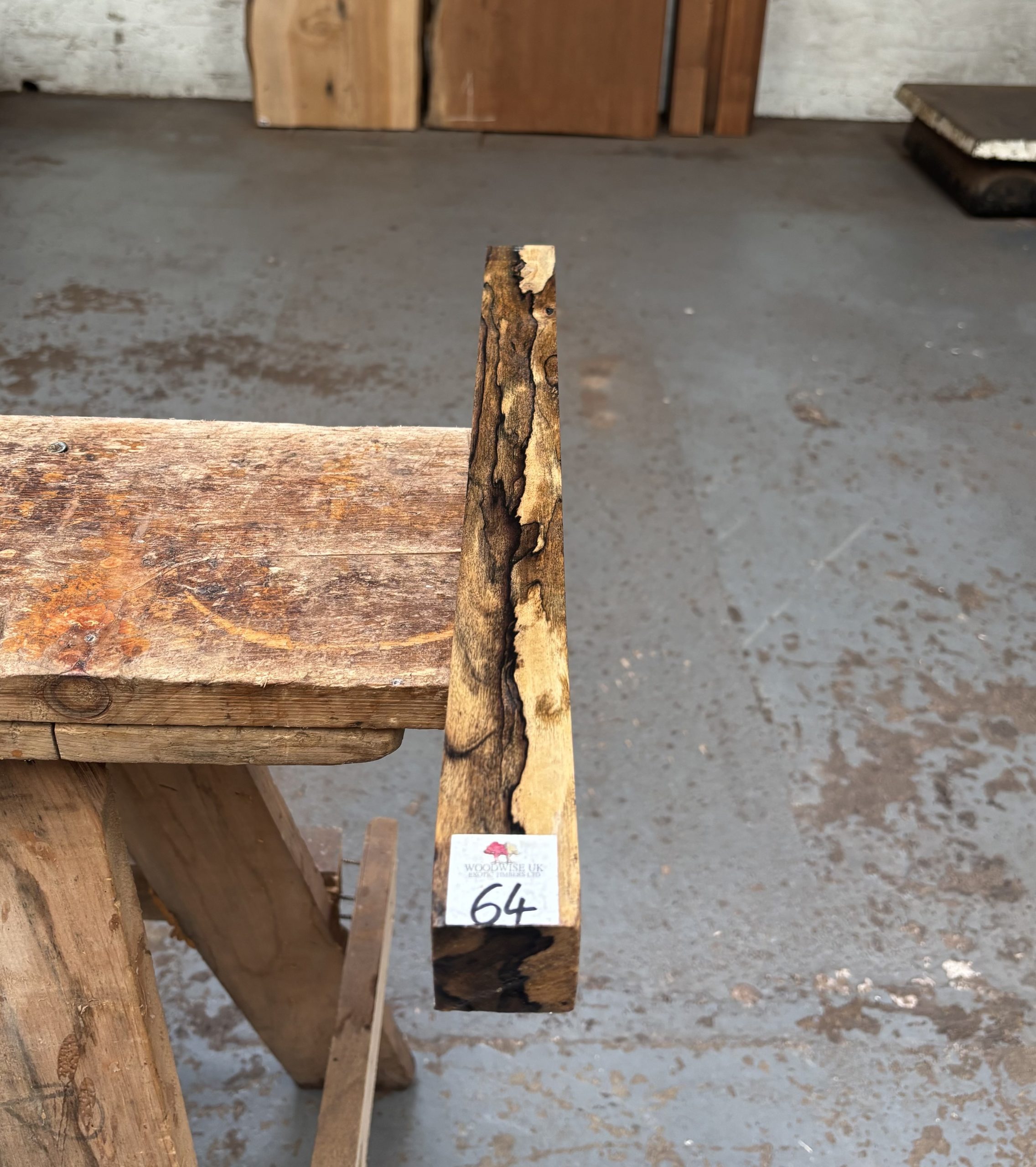 Pale Moon Ebony 37x37x470 mm
