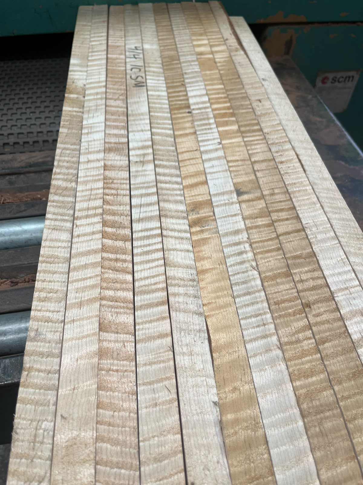 Curly Maple Guitar Neck 750x100x25 mm - Image 3