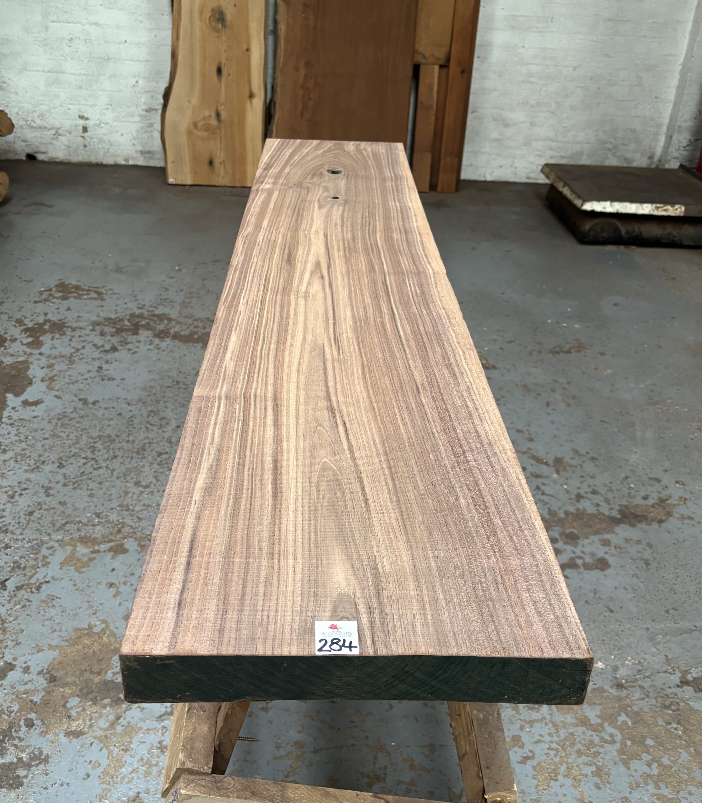 American Walnut 1595x330x45 mm