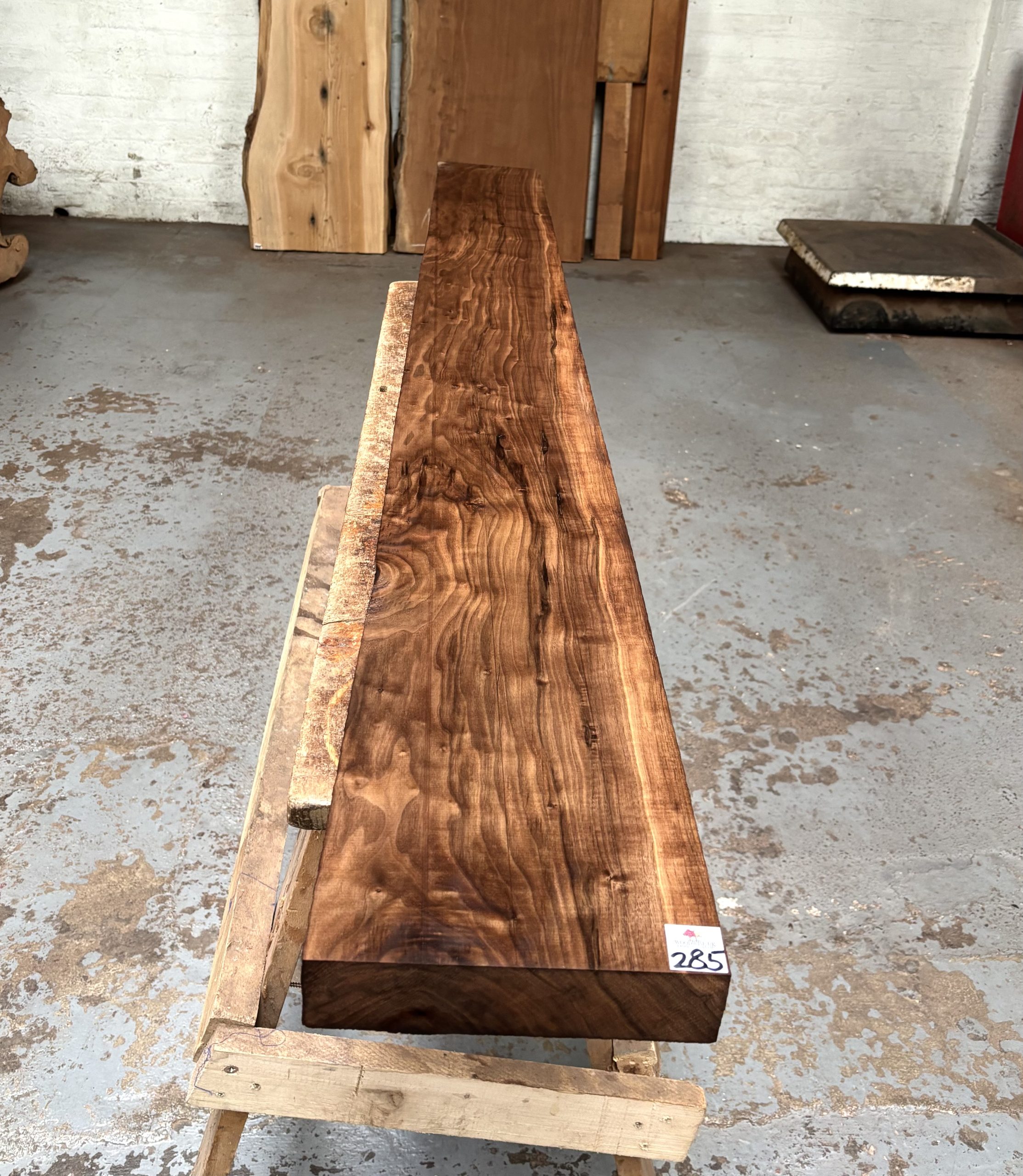 American Walnut 1950x210x49 mm