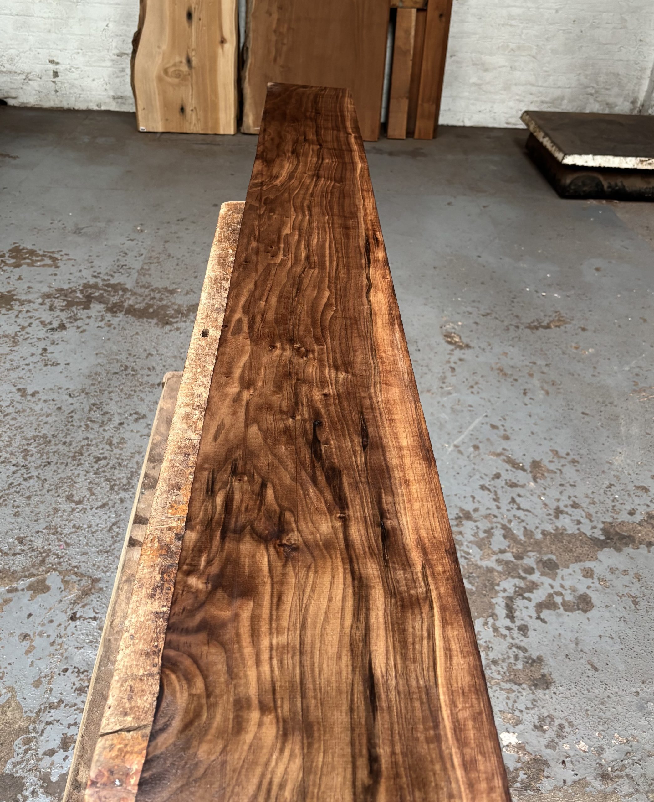 American Walnut 1950x210x49 mm