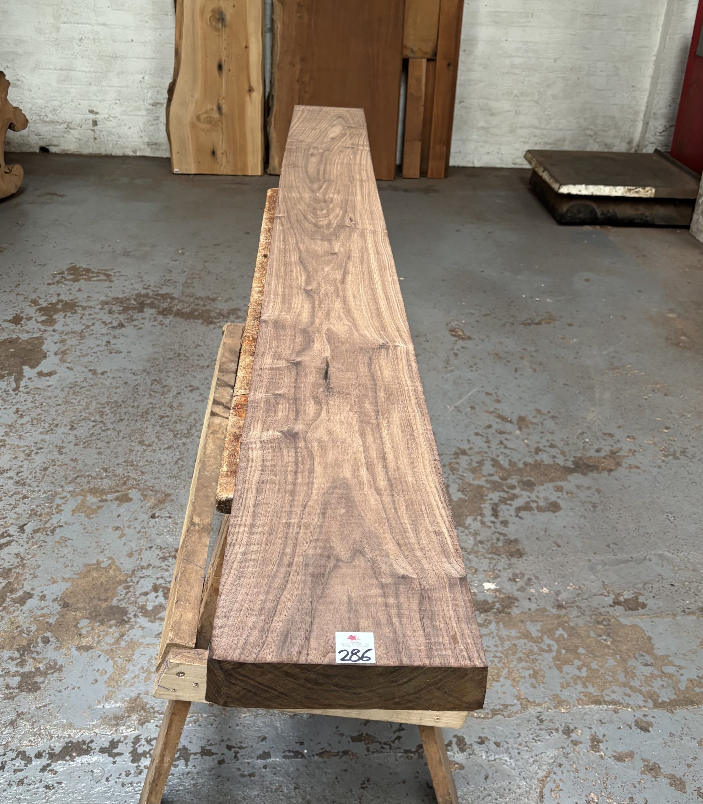 American Walnut 2185x220x47 mm