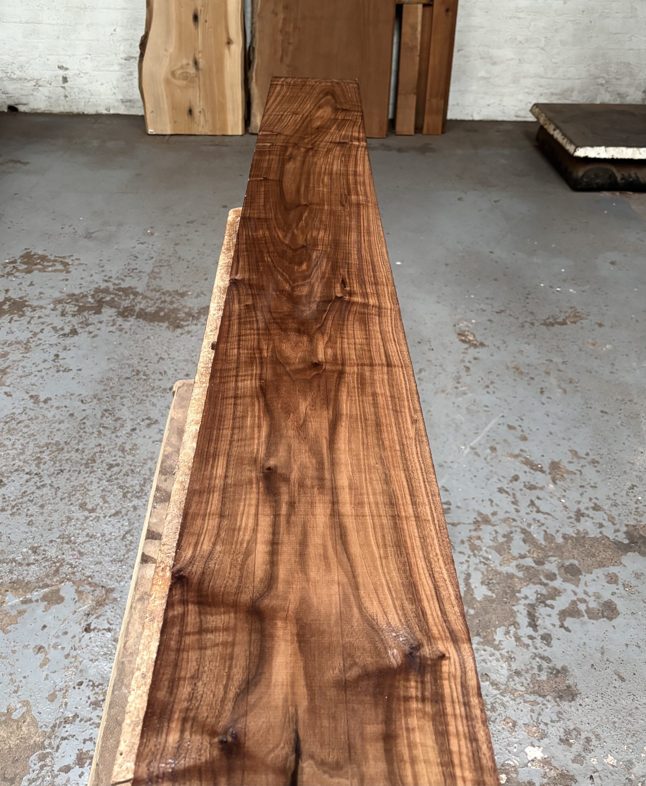 American Walnut 2185x220x47 mm
