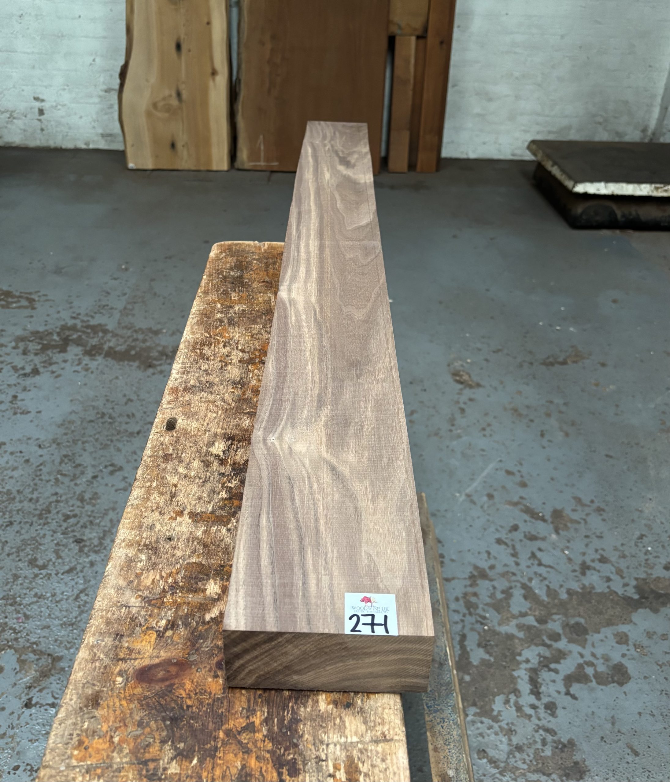 American Walnut 1255x120x48 mm