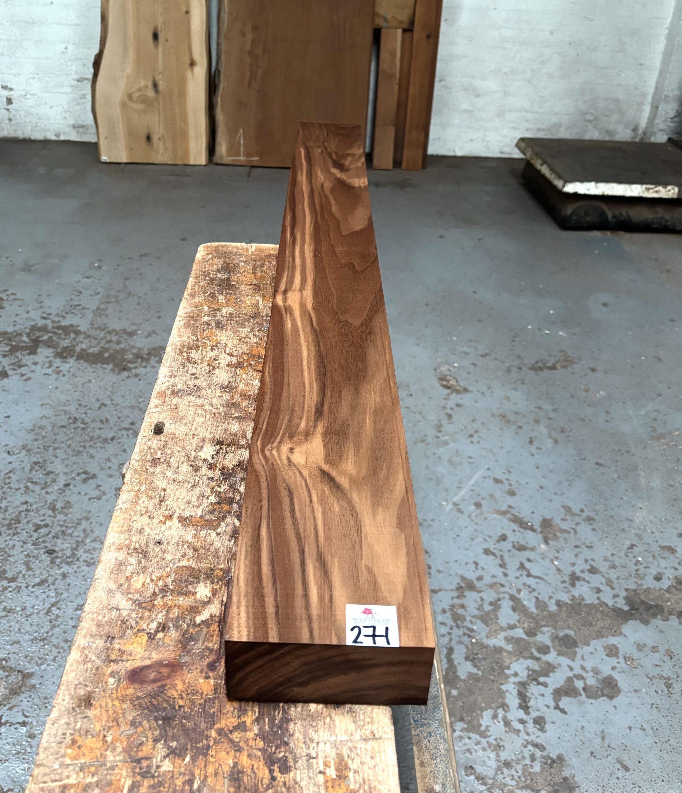 American Walnut 1255x120x48 mm