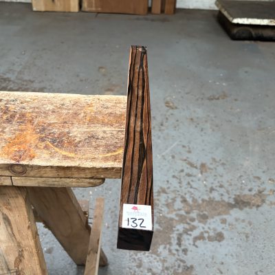 Mun Ebony 35x35x475 mm