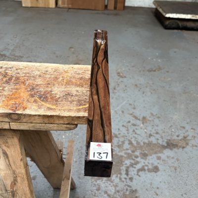 Mun Ebony 38x38x475 mm