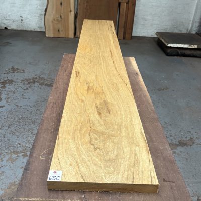 Limba Limba / Korina 1765x260x31 mm/ Korina 1010x350x29 mm