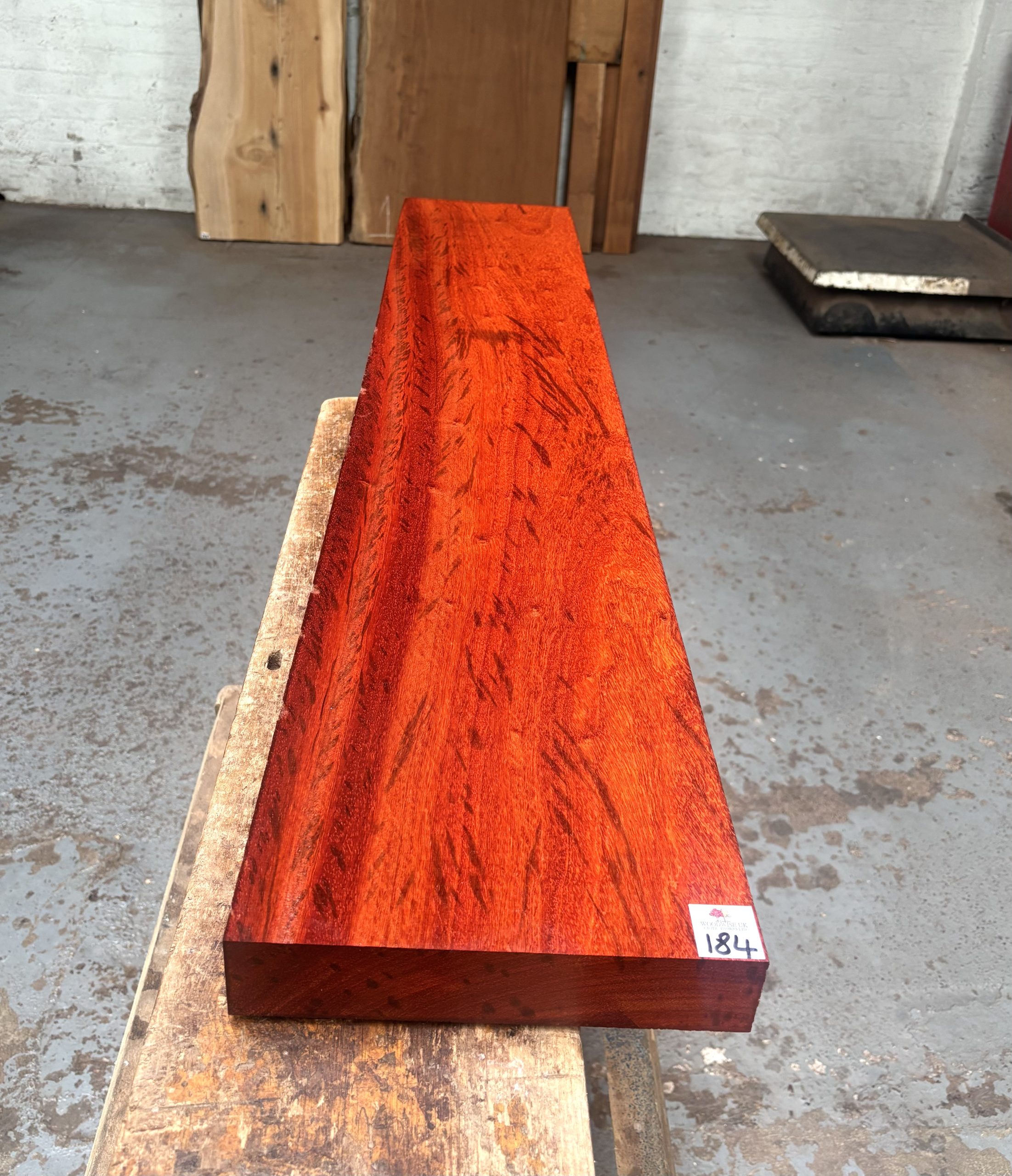 Padauk 1375x240x51 mm