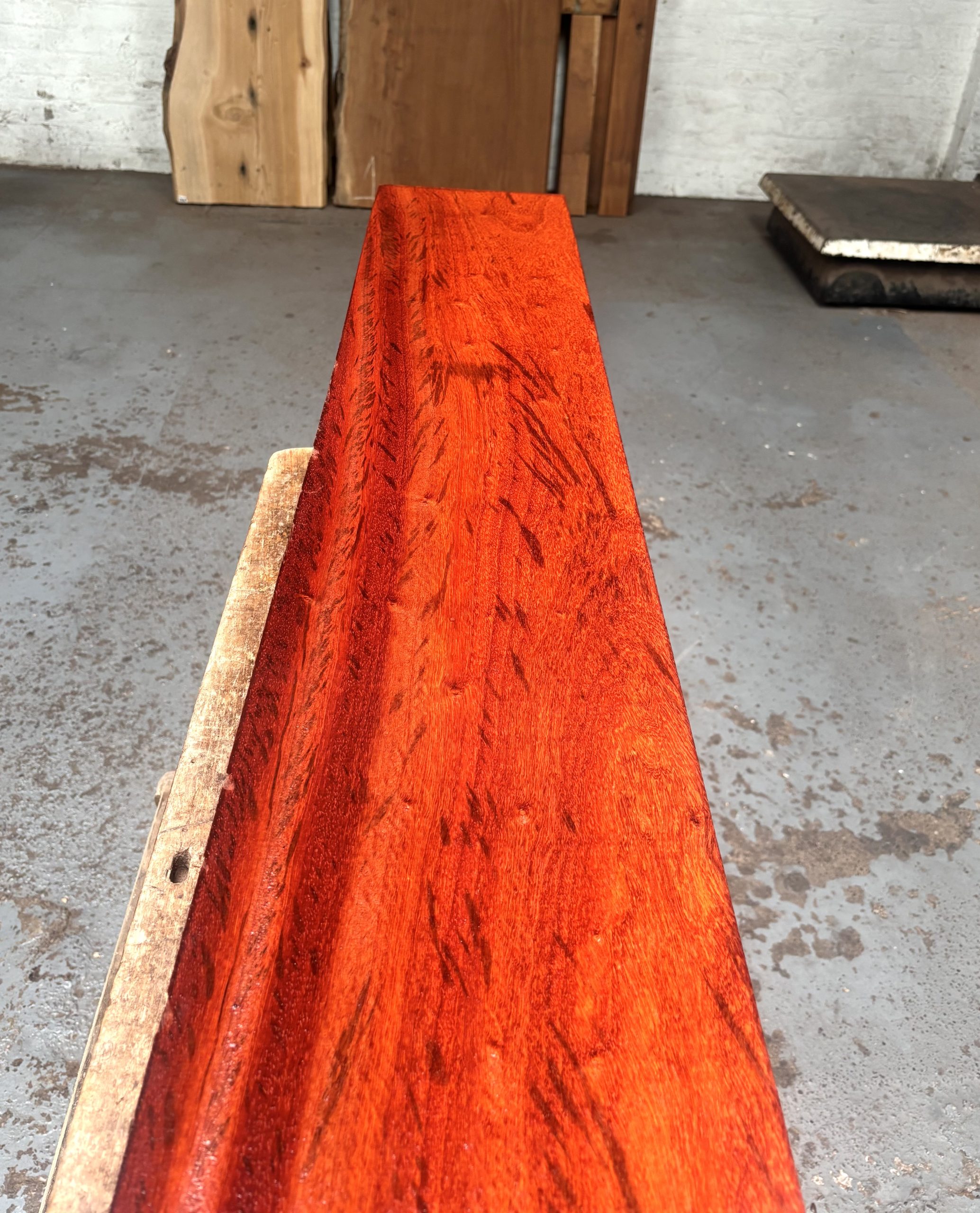 Padauk 1375x240x51 mm