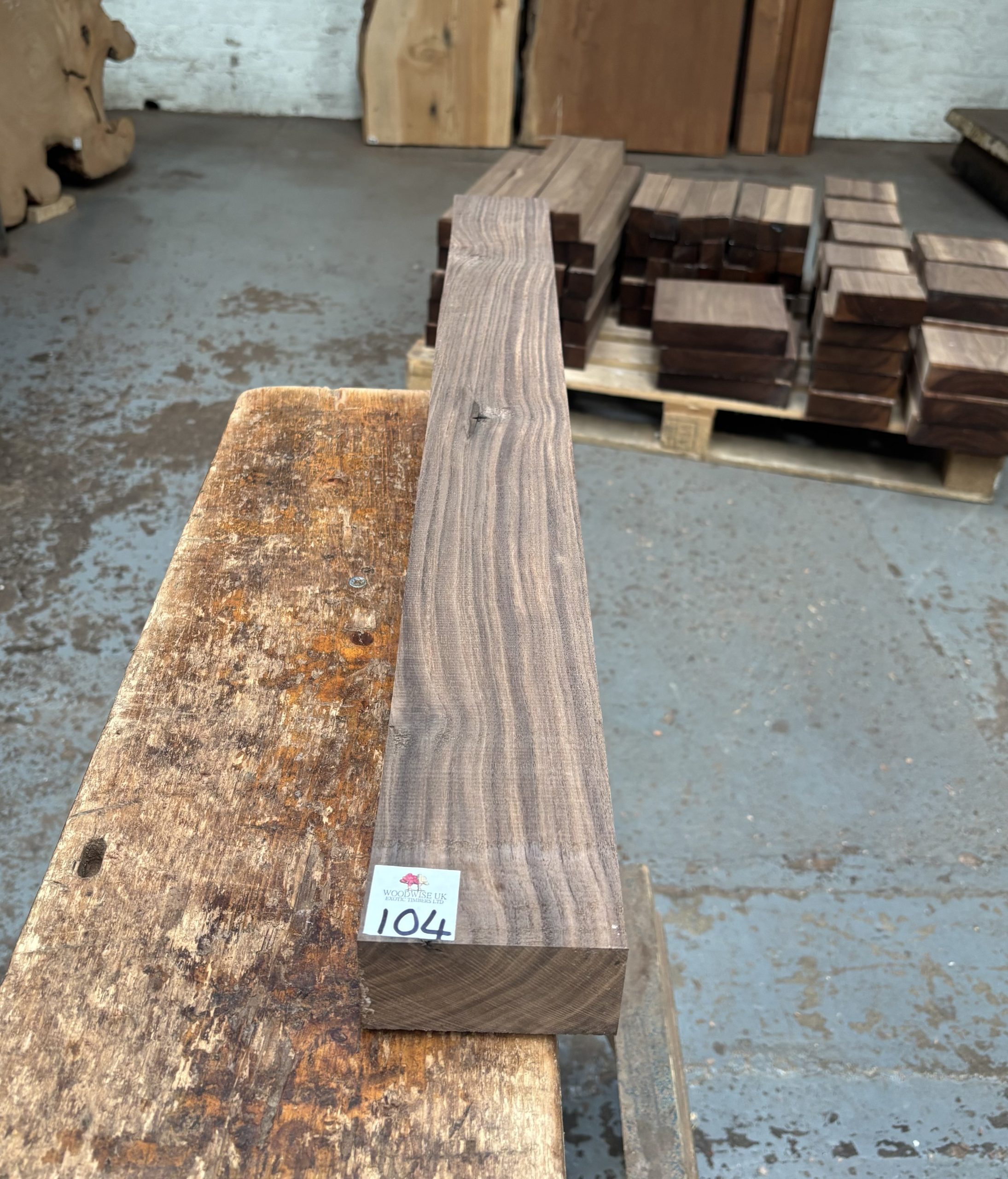 American Walnut Guitar Neck 850x85x46 mm