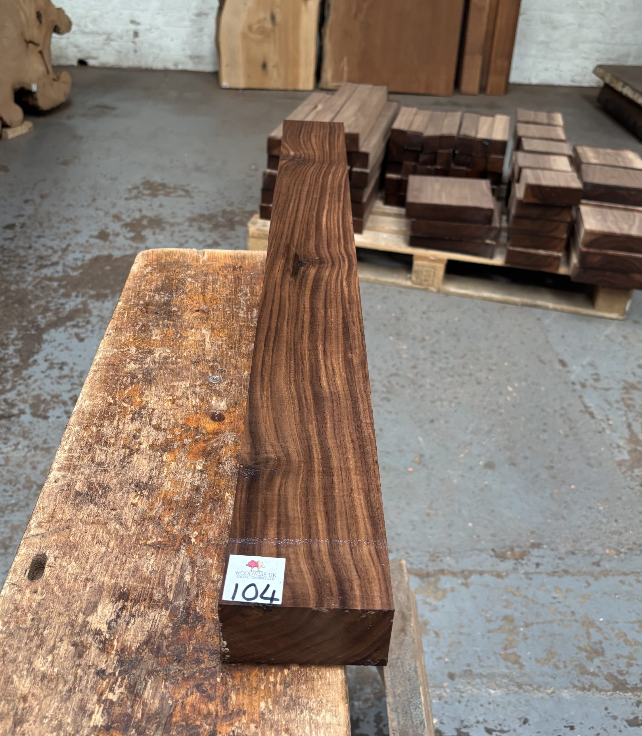 American Walnut Guitar Neck 850x85x46 mm